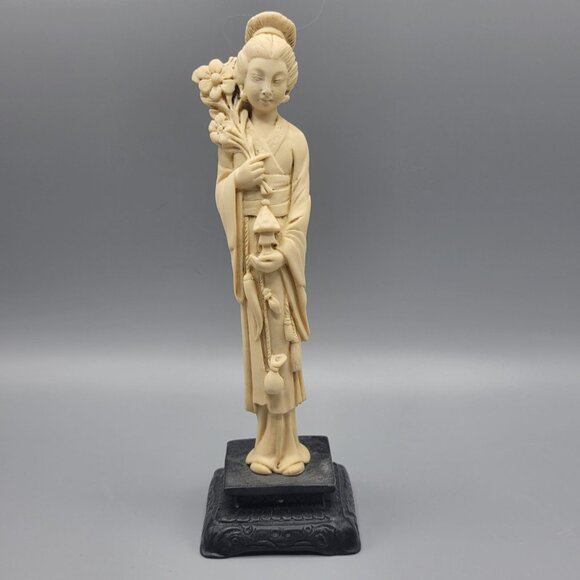 Vintage Asian Female Resin Figurine With Floral Details Black Base 8" - Picture 1 of 13